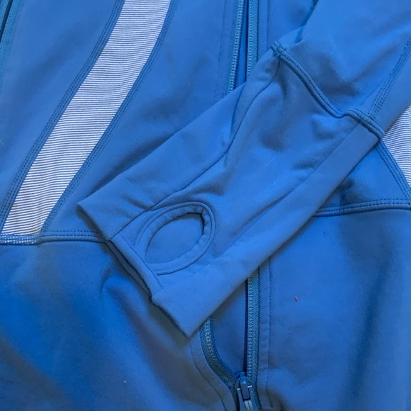 Lululemon - Jacket - Picture 3 of 4